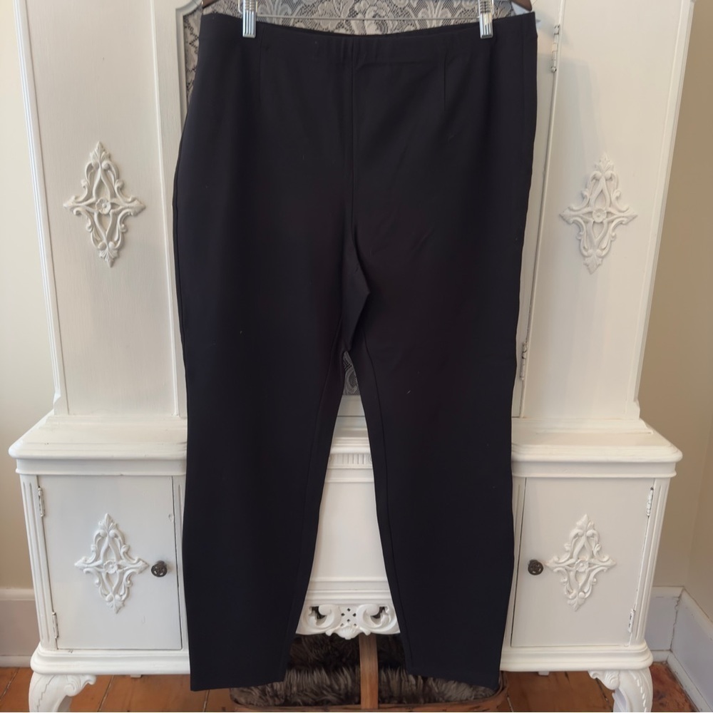 BNWT Eileen Fisher Woman Viscose 
Stretch Ponte Black Slim Pants